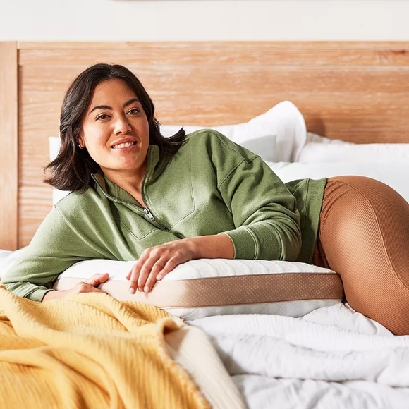 New In Box Serta Soothing Cool Gel Memory Foam Pillow Queen - Picture 2 of 11